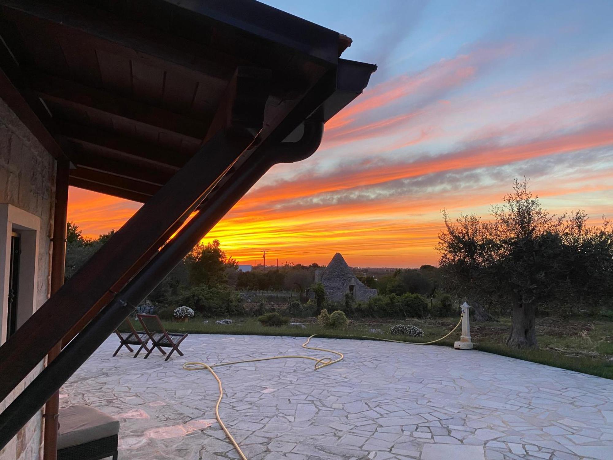 Villa Palmirotta Trulli Relais Castellana Grotte Bagian luar foto