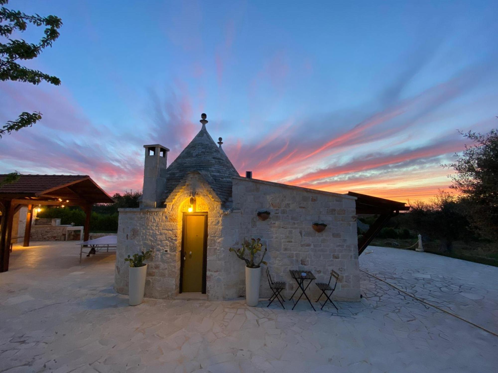 Villa Palmirotta Trulli Relais Castellana Grotte Bagian luar foto